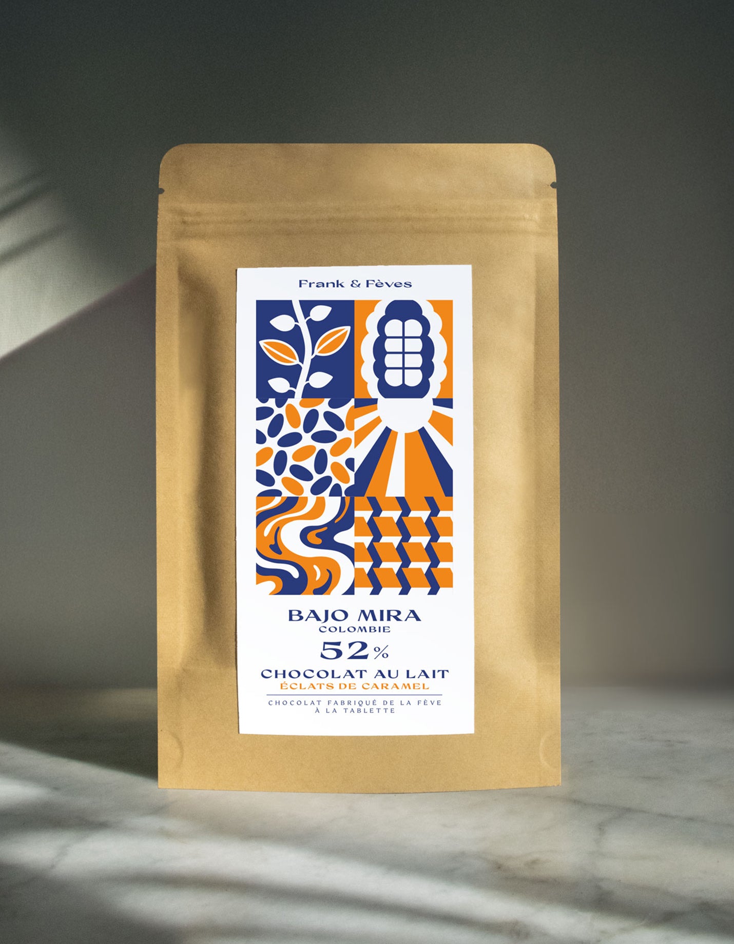 Chocolat au lait Bajo Mira aux éclats de caramel